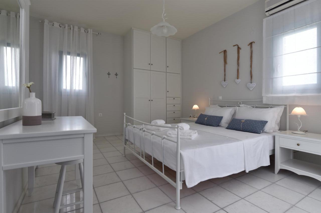 Tonia Apartments Paros คริสซี อัคติ ภายนอก รูปภาพ