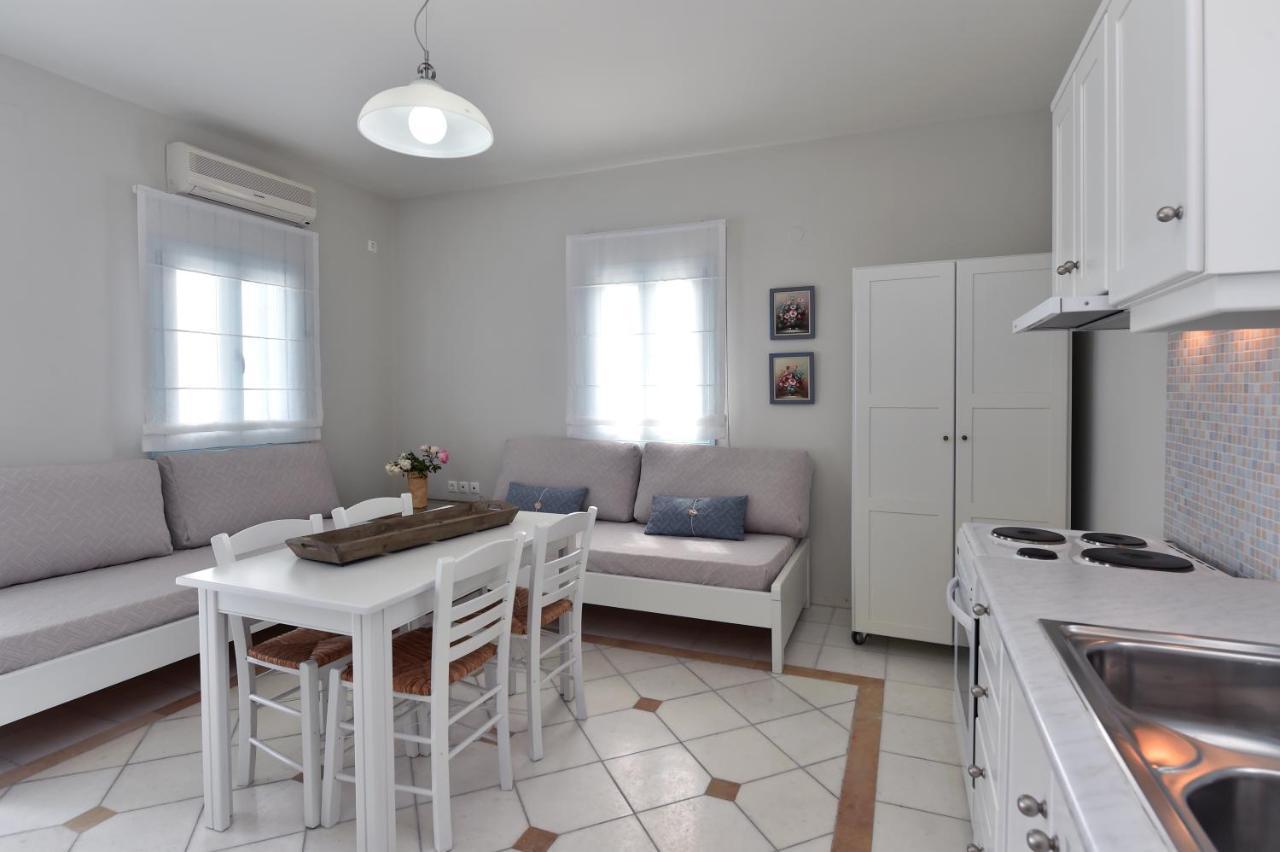 Tonia Apartments Paros คริสซี อัคติ ภายนอก รูปภาพ